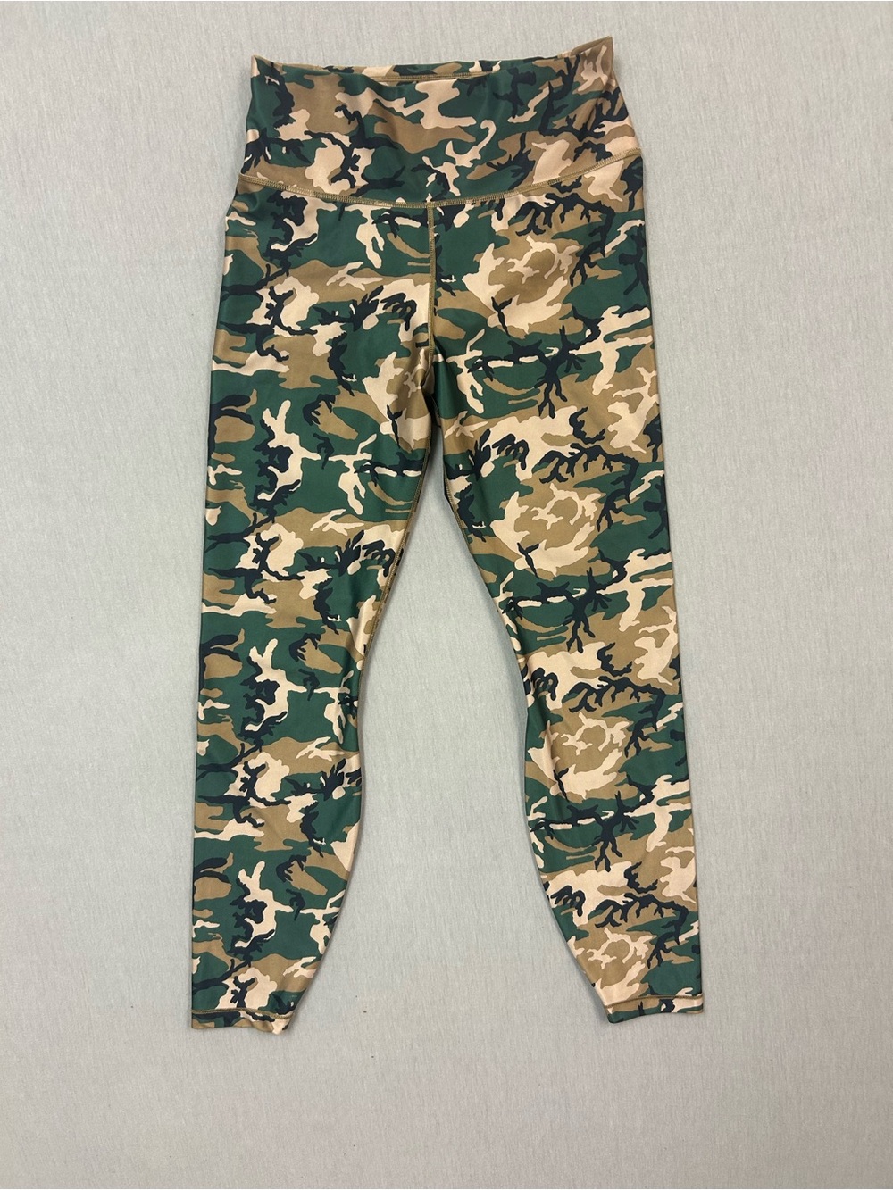 Nike Dri Fit Camo Leggings Size Small 25”